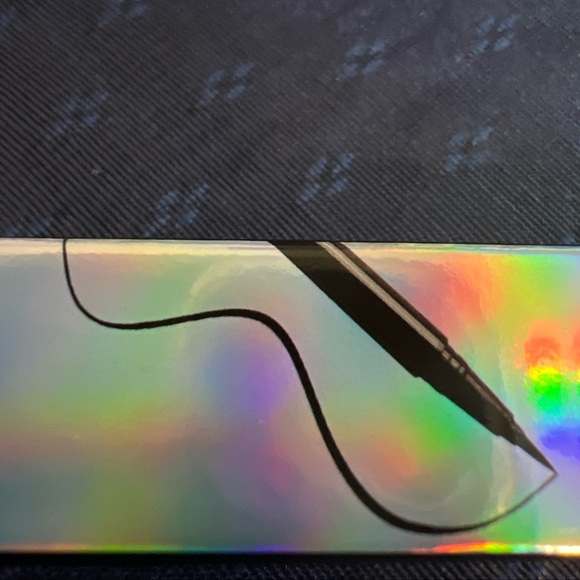 Beauty Vaulte Eyeliner • Black • 0.6 ML - Picture 4 of 8